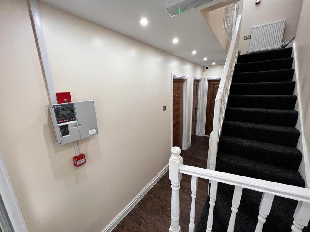 Nines Of Elegance At Castle Road Apartment Birmingham Exterior photo