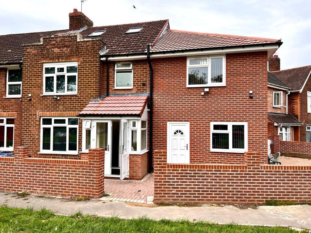 Nines Of Elegance At Castle Road Apartment Birmingham Exterior photo
